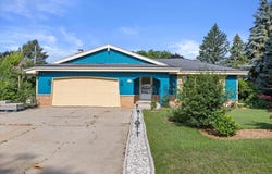 W158n9751 Broadleaf Ln, Germantown, WI 53022