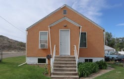 622 E Clement St, Glendive, MT 59330