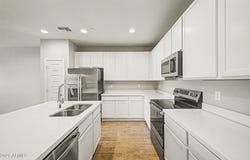 733 E COMMONWEALTH Avenue, Chandler, AZ 85225