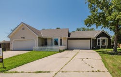 9800 E Boston Cir, Wichita, KS 67207