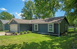 219 E Mcdonald Street, Edgerton, KS 66021