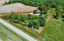 1239 Pleasant Plain Road, Brighton, IA 52540