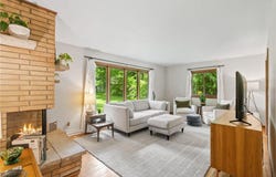 16419 Seymour Drive, Minnetonka, MN 55345
