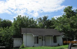 1215 Main St, Loudon, TN 37774