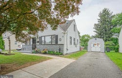 209 NICHOLSON ROAD, MOUNT EPHRAIM, NJ 08059