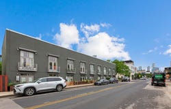 1305 E 6th St, Austin, TX 78702