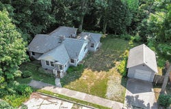 555 Prospect Street, South Haven, MI 49090