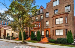 38 Elm St, Worcester, MA 01609