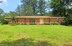 105 Beverly Hills Loop, Petal, MS 39465