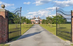 504 Mcdougal Circle, Cheraw, SC 29520