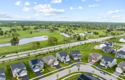 2116 Bent Grass Way, Bolingbrook, IL 60490