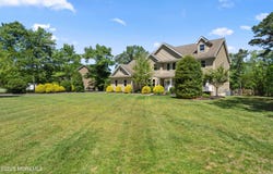 4 Hummingbird Court, Howell, NJ 07731