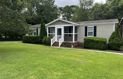 2106 Holly Hill Court, Swansboro, NC 28584