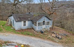 15856 Delgado Road, West Fork, AR 72774
