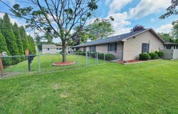 4740 Foxcroft, Bay City, MI 48706