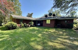 127 Oak St., Coffeeville, MS 38922