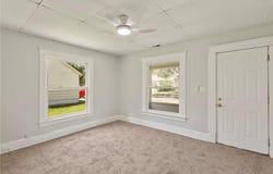839 S Oak Street, Ottawa, KS 66067