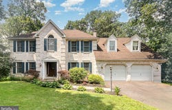 16 TRIPLETT COURT, DILLSBURG, PA 17019
