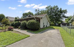 1132 Connecticut Ave, Knoxville, TN 37921