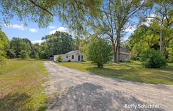 1546 S Walker Road, Muskegon, MI 49442