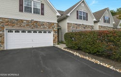 227 Concord Place, Pennington, NJ 08534