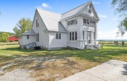 16311 Sunburst Road, Lebanon, MO 65536
