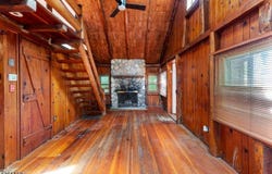 47 Twin Oaks Trl, West Milford Twp., NJ 07421-2932