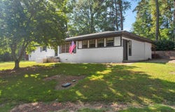 1100 WALKER DR, Daingerfield, TX 75638