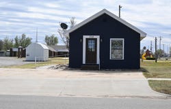 318 W Broadway, Vici, OK 73859