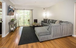 32 Brookside Ln, Mount Arlington Boro, NJ 07856-1342