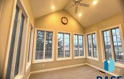 600 E TAN TARA Cir, Sioux Falls, SD 57108