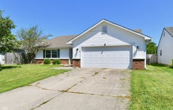 18 Lake Drive N, Brownsburg, IN 46112