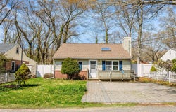 92 Wauwepex Trail, Ridge, NY 11961