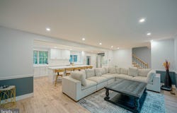 536 PERRY Drive, MOUNT LAUREL, NJ 08054