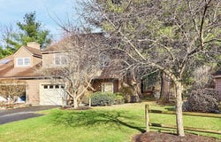 1105 Ridgefield Cir, Clinton, MA 01510