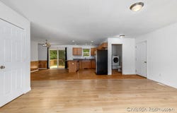 903 E Van Deinse Avenue, Greenville, MI 48838