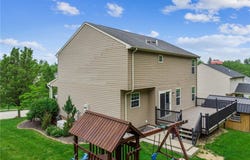 2034 Meadowridge Dr, North Strabane, PA 15301