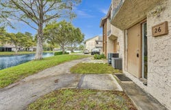 26 Wimbledon Lake, Plantation, FL 33324