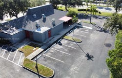 2759 W Oakland Park Blvd, Oakland Park, FL 33311