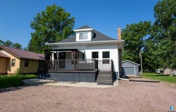 411 Garfield Ave, Willow Lake, SD 57278