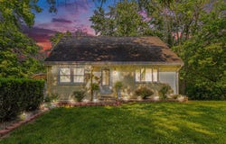 3104 Courtlandt Avenue, Kalamazoo, MI 49004