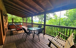 813 Lloyd Huskey Rd, Pigeon Forge, TN 37863