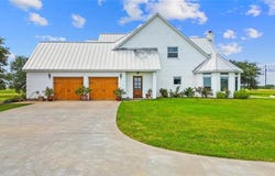 5800 Cedar Hill Road, Brenham, TX 77833
