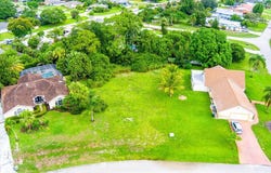 720 SE River Court, Port Saint Lucie, FL 34983