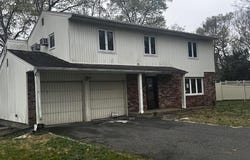 6 Barclay Drive, Coram, NY 11727