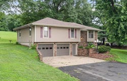 5560 SE State Route FF Highway, St Joseph, MO 64507