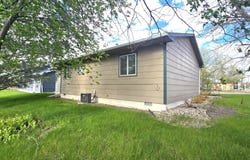 305 E 4th Ave, Miller, SD 57362