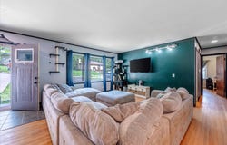 944 MCKENZIE Avenue, COUNCIL BLUFFS, IA 51501