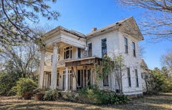 775 N Lake St, Waskom, TX 75692
