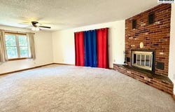 1047 College Ln, Hutchinson, KS 67501